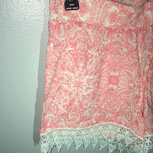 Patterned shorts - Picture 2 of 2